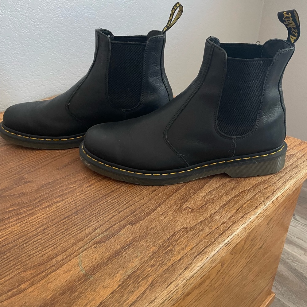 Dr Marten Chelsea boot